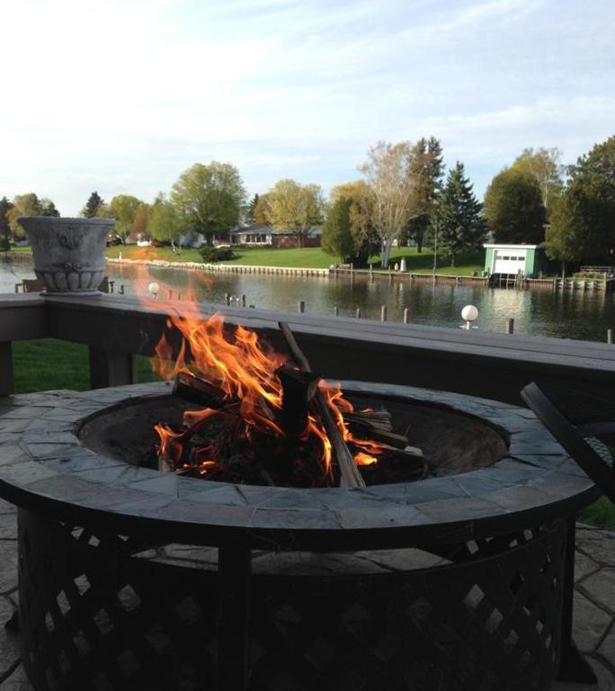 Fleetwood Inn Suites Cheboygan Esterno foto